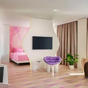 4* Hotel Nhow